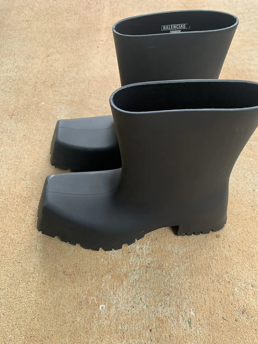 Trooper boots - Private property 