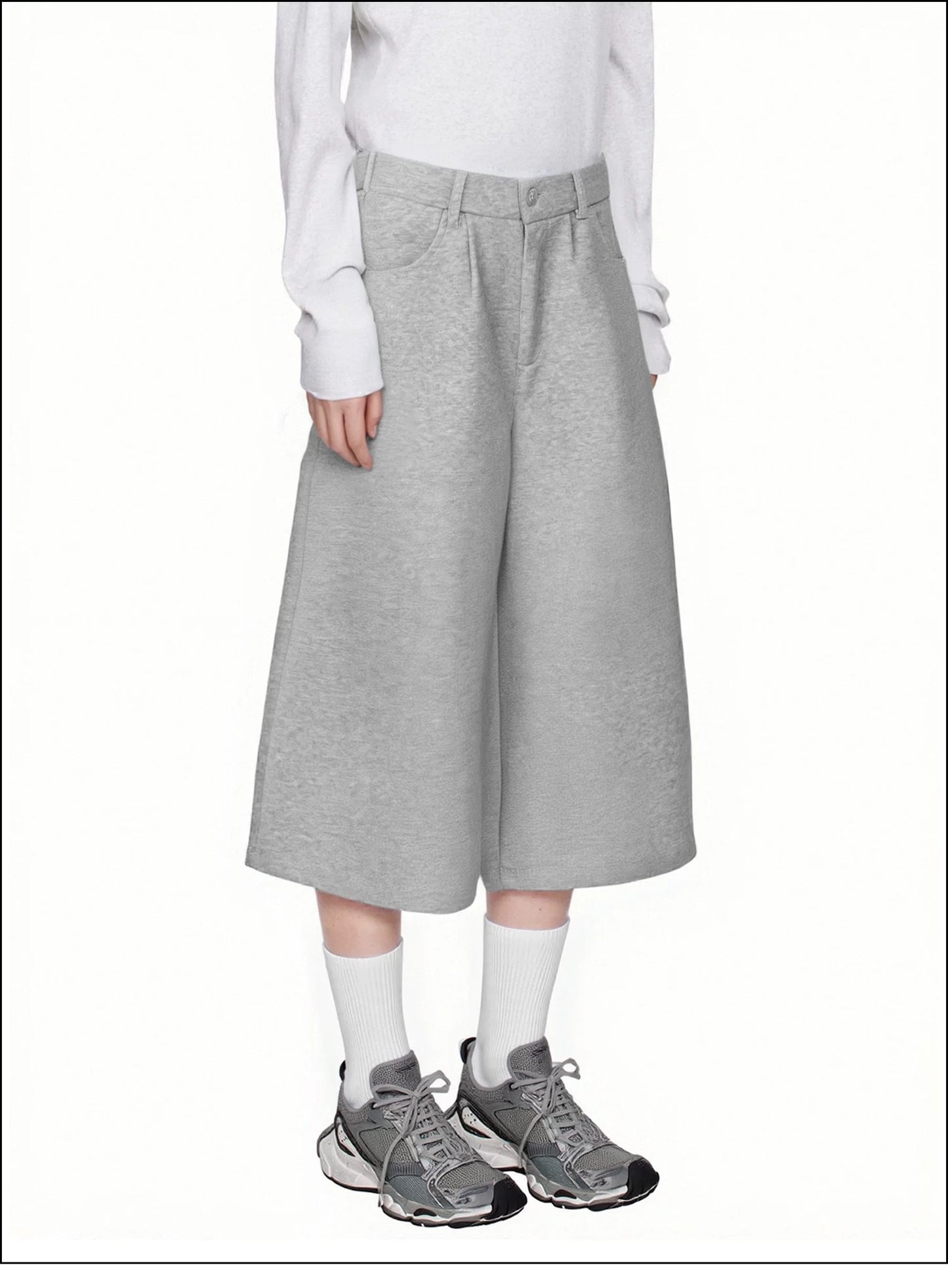 Wide-Leg Grey Sweat Shorts