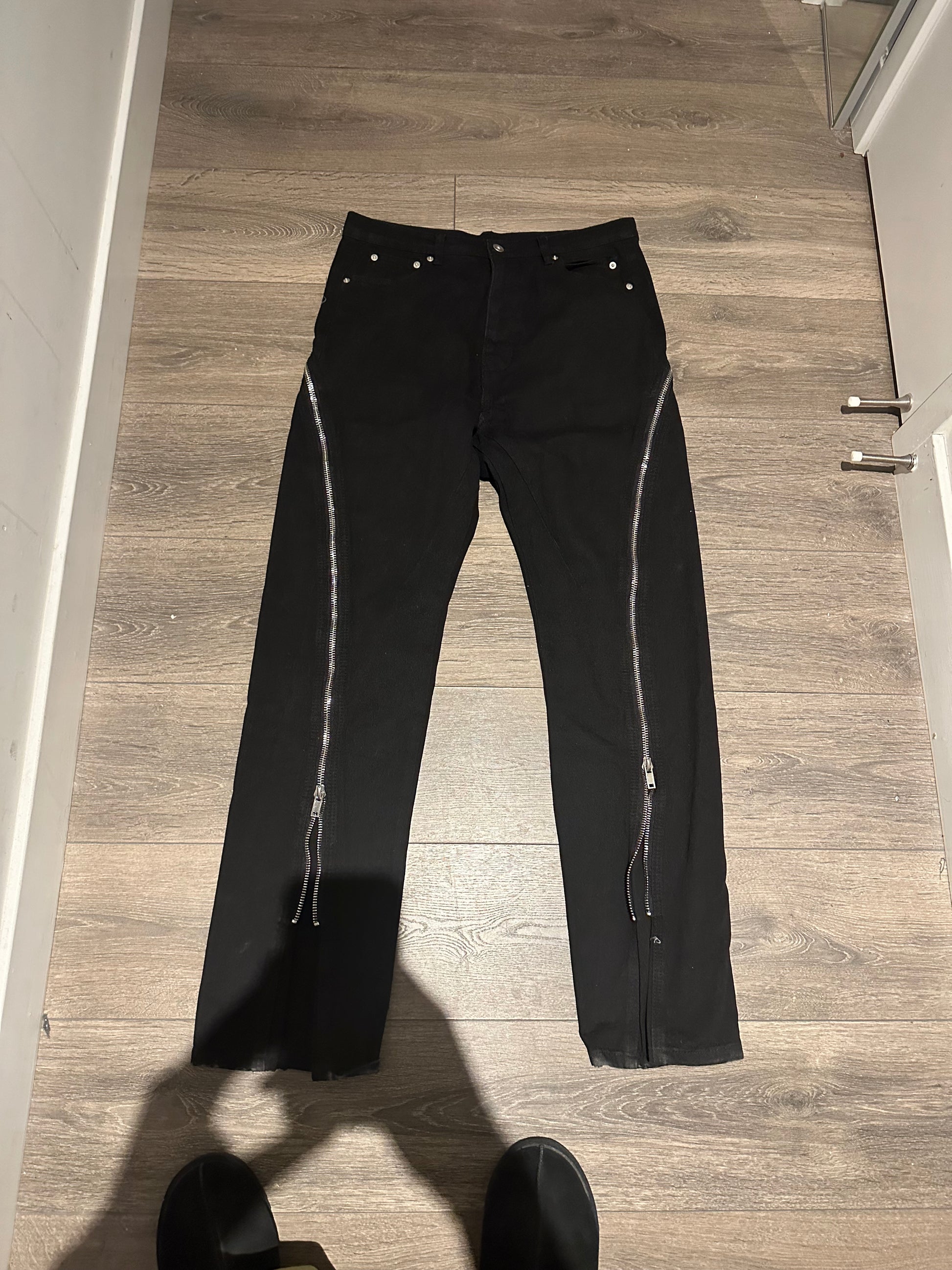 Rick Owen’s banana cut bolan jeans - Private property 