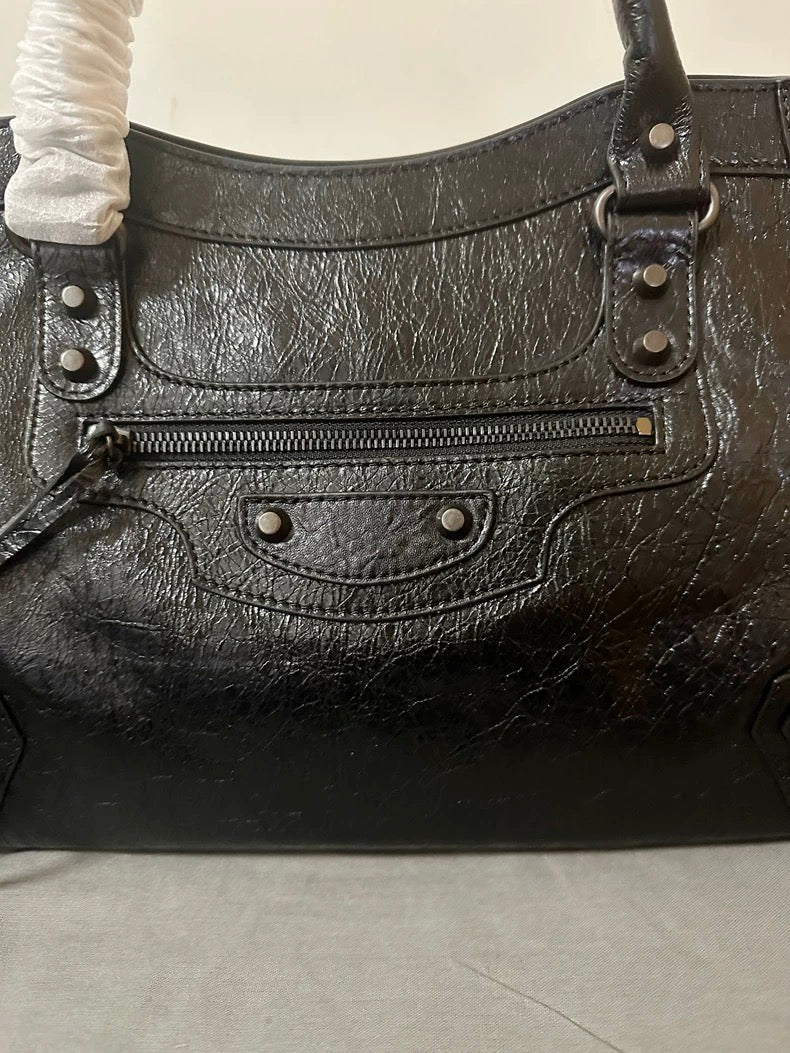 Balenciaga city leather stud bag - Private property 