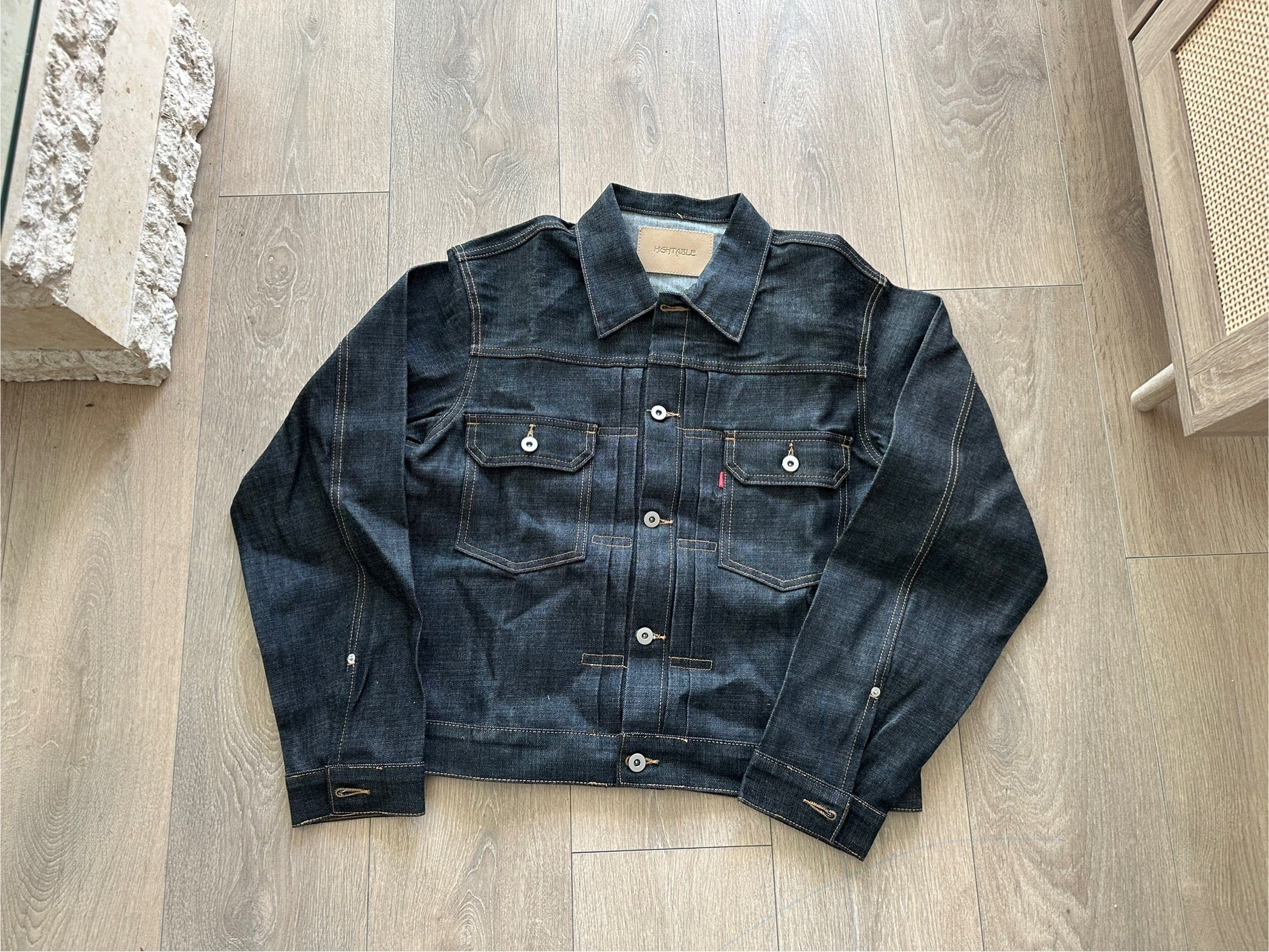 ARCHIVE 001 – THE RAW SERIES - Private property 