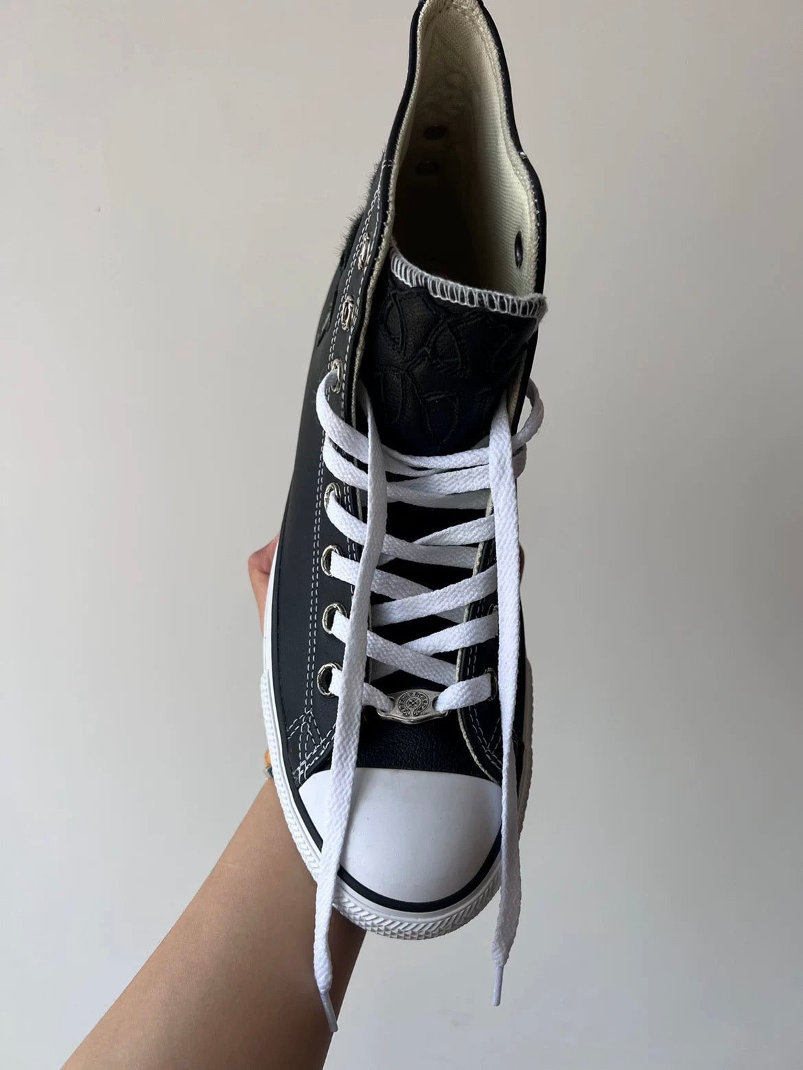 Archive Cross chucks - Private property 