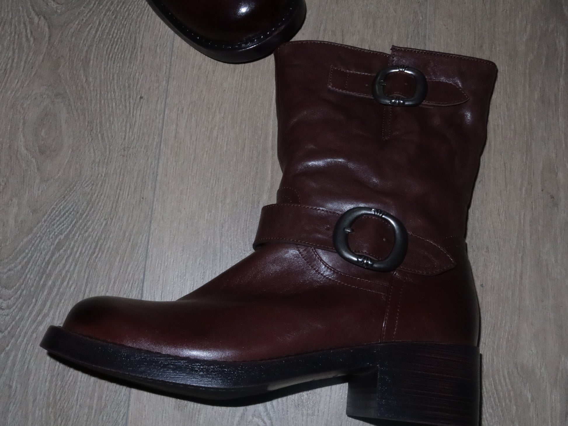 Leather heel boots - Private property 
