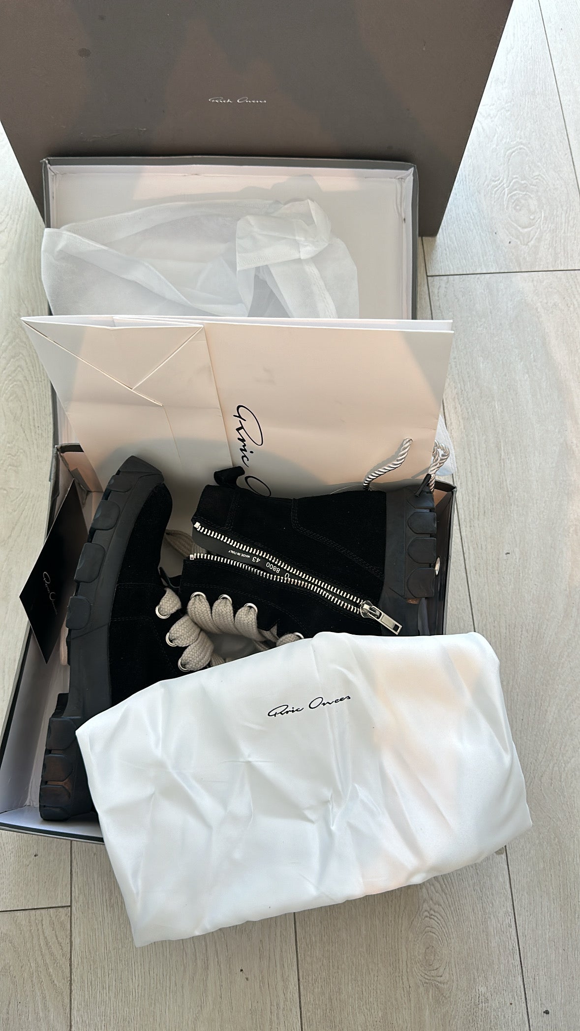 Rick Owens bozo boots - Private property 