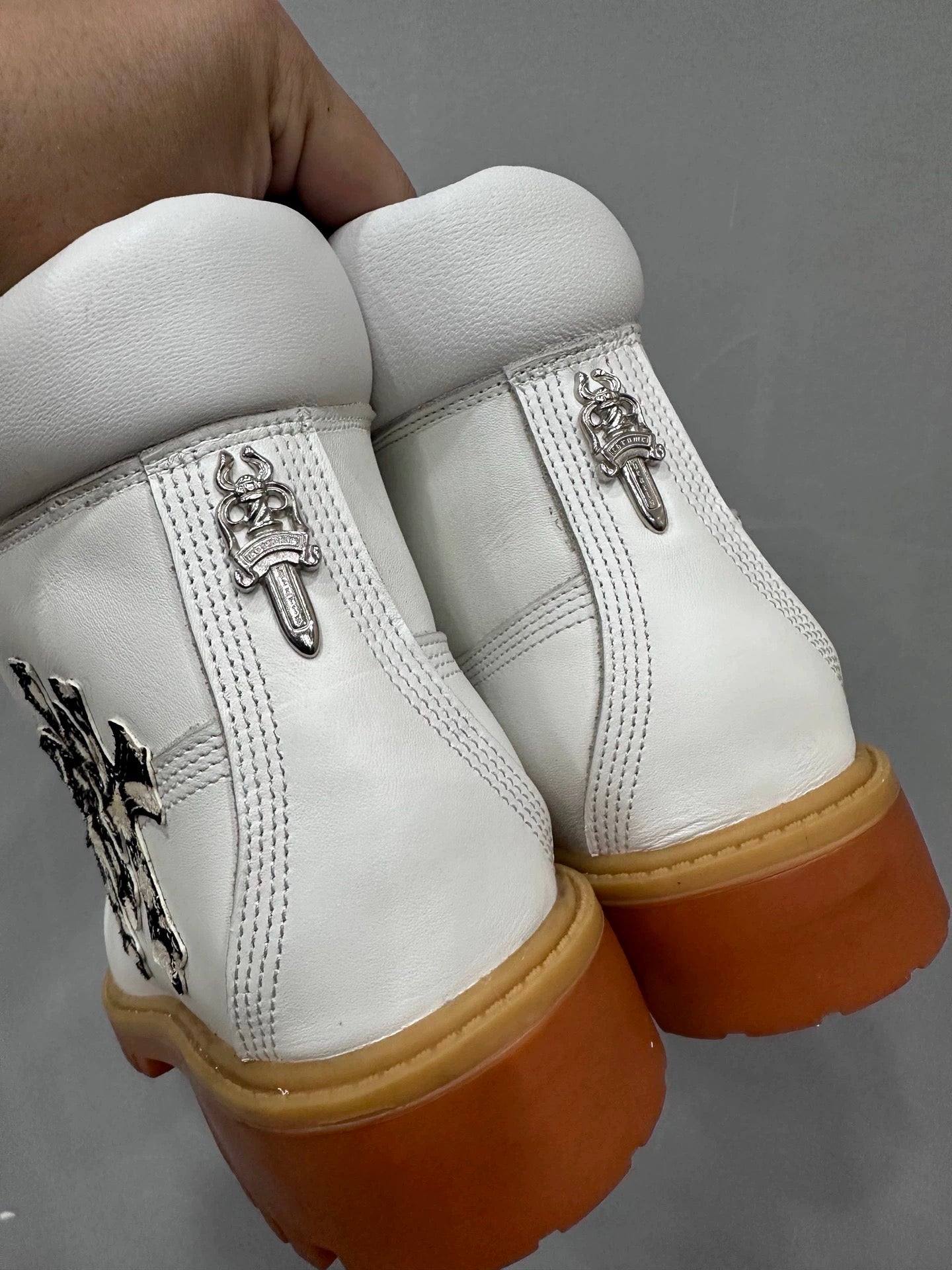 Snow leopard chrome   boots - Private property 