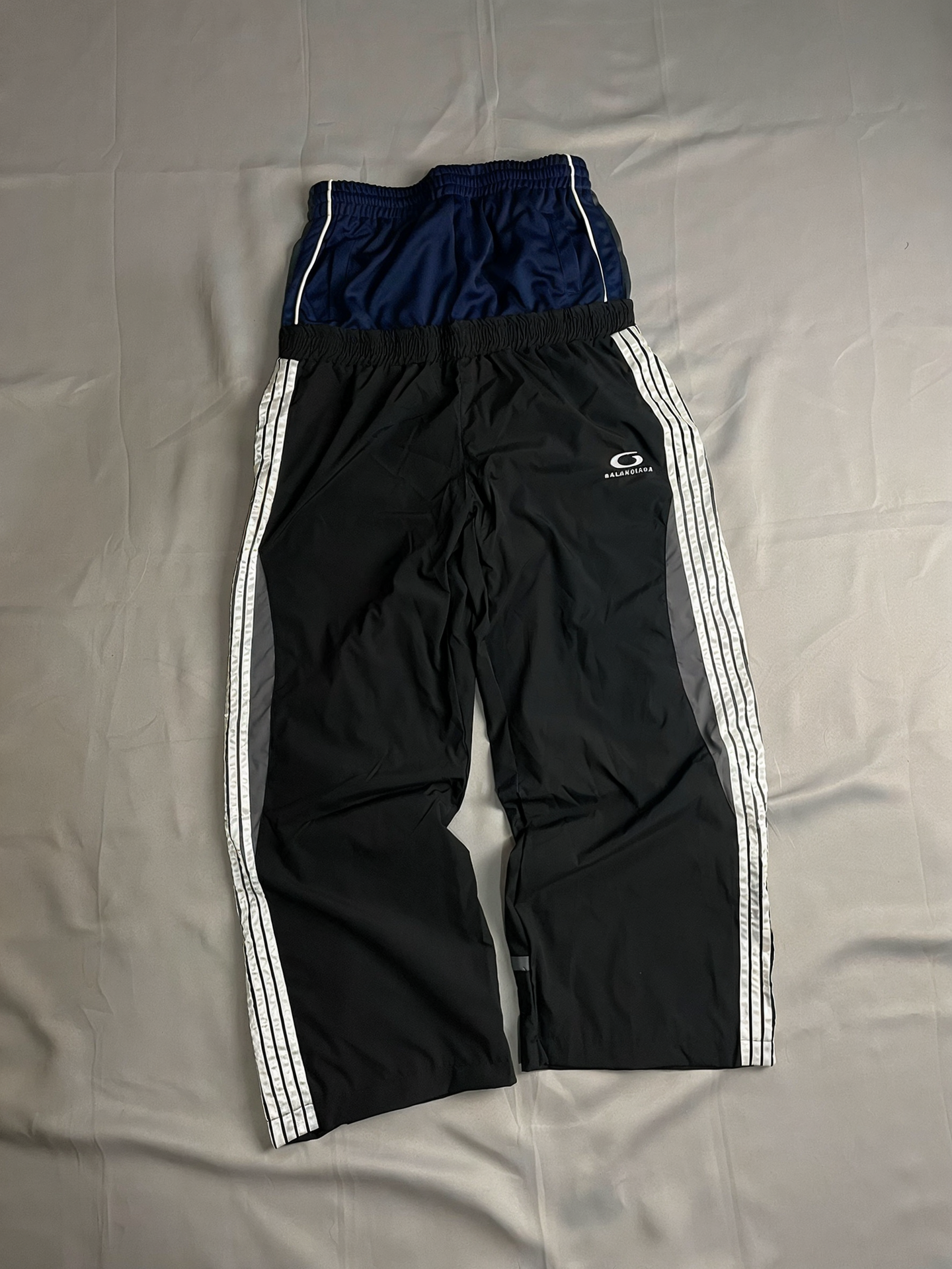 Double waisted balenciaga sweatpants - Private property 