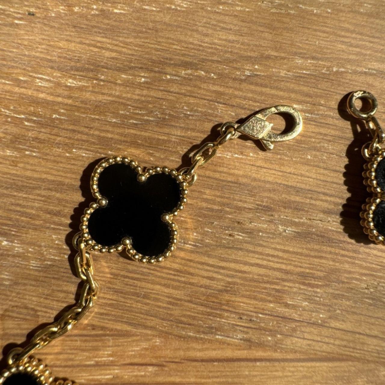 Van Cleef & Arpels Women's black gold Jewellery - Private property 