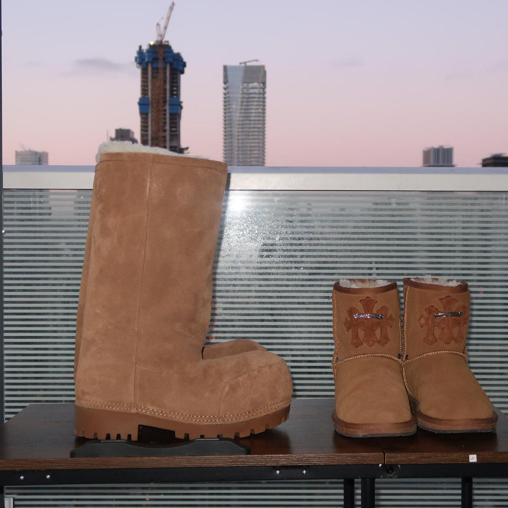 Alaska brown suede ski boots - Private property 