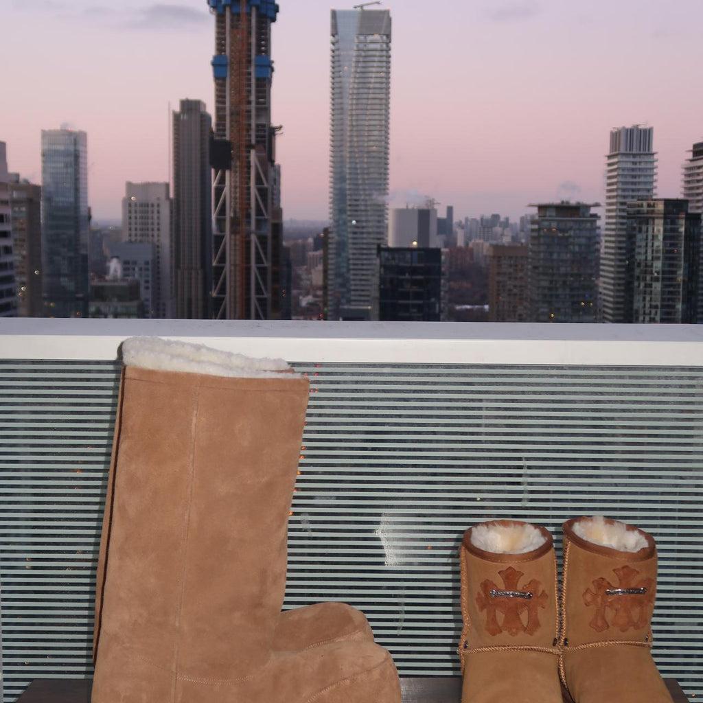 Alaska brown suede ski boots - Private property 