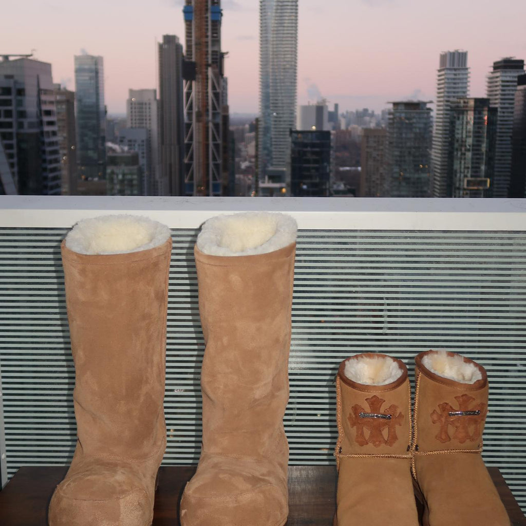 Alaska brown suede ski boots - Private property 