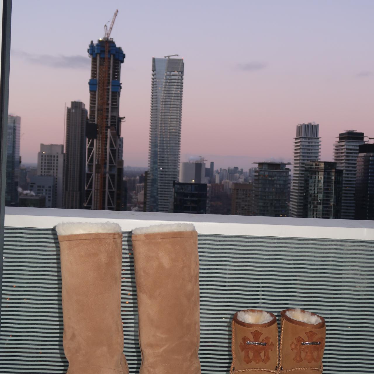 Alaska brown suede ski boots - Private property 