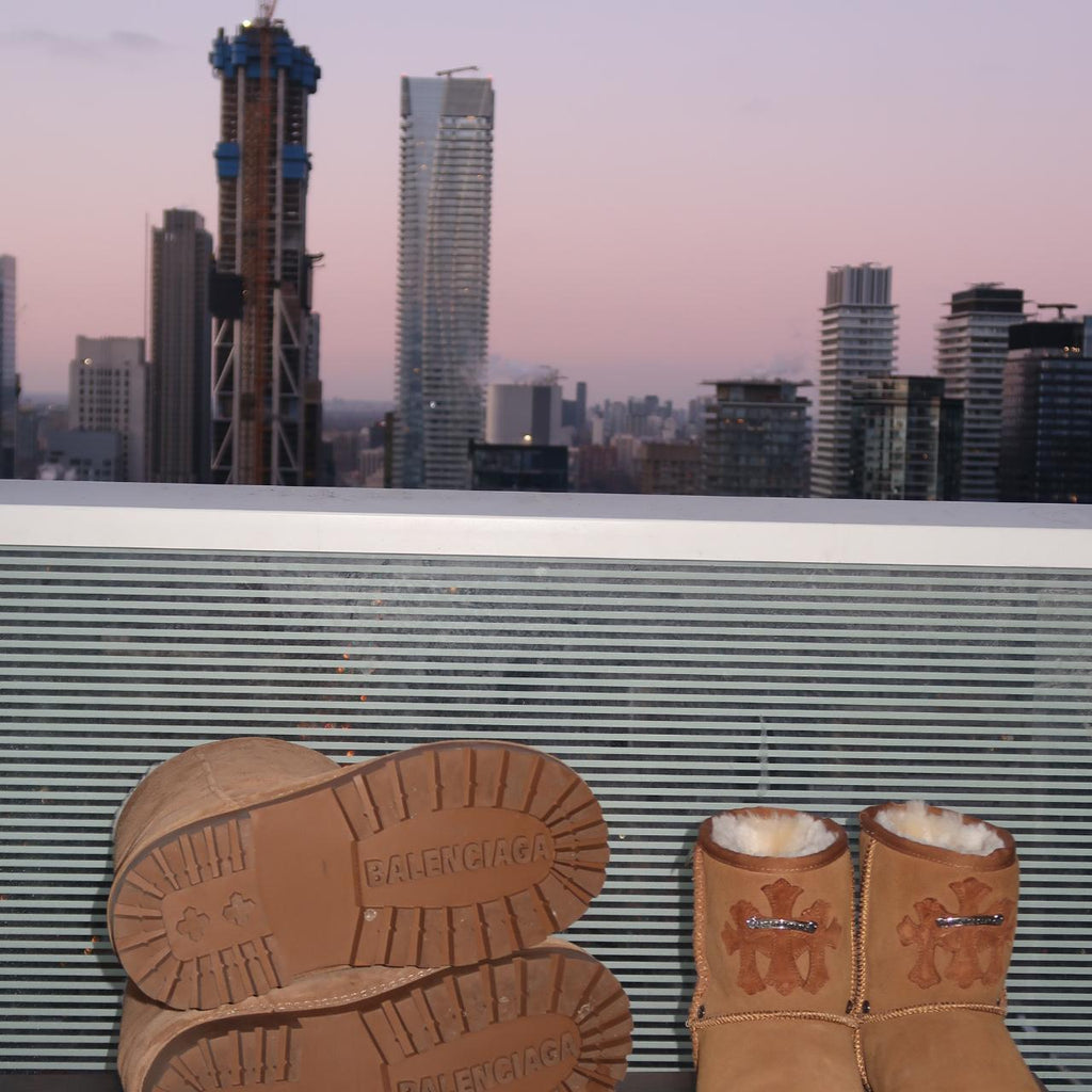 Alaska brown suede ski boots - Private property 